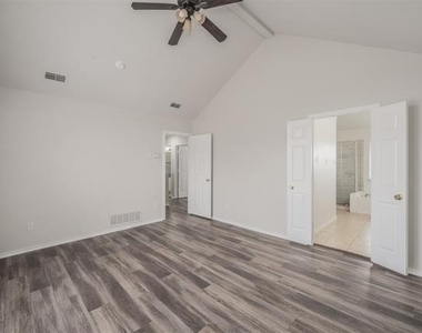 1411 Prentice Street - Photo Thumbnail 35