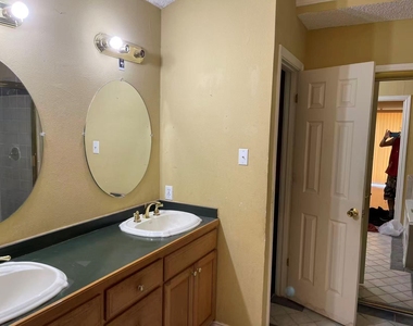 3098 Rustlewind Lane - Photo Thumbnail 7