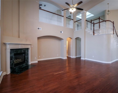 9130 Bottlebrush Lane - Photo Thumbnail 11