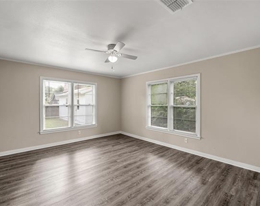 609 N Norma Drive - Photo Thumbnail 11