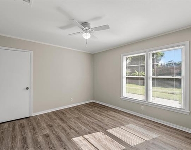 609 N Norma Drive - Photo Thumbnail 16