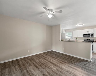 609 N Norma Drive - Photo Thumbnail 4