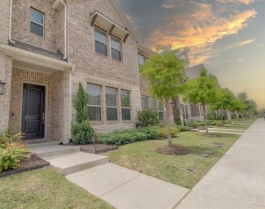 1564 Windermere Way - Photo Thumbnail 11