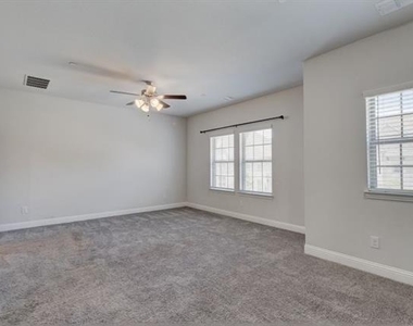 1564 Windermere Way - Photo Thumbnail 24