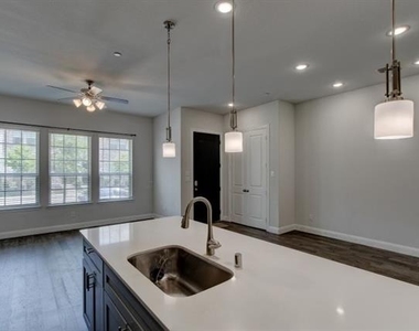1564 Windermere Way - Photo Thumbnail 18