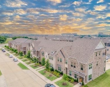 1564 Windermere Way - Photo Thumbnail 9