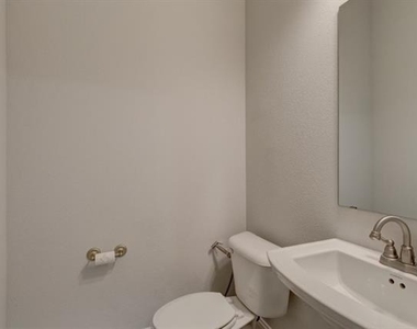 1564 Windermere Way - Photo Thumbnail 22