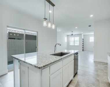 6519 Bowman Roberts Road - Photo Thumbnail 4