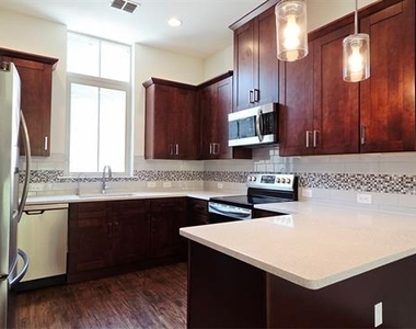13222 Bee Street - Photo Thumbnail 11