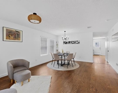 2316 White Oak Drive - Photo Thumbnail 7