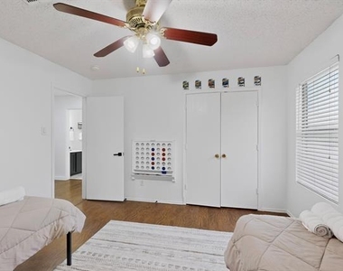 2316 White Oak Drive - Photo Thumbnail 27
