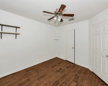 10117 Sourwood Drive - Photo Thumbnail 20