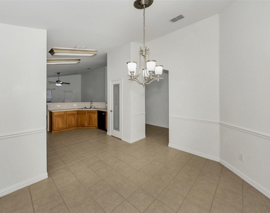 10117 Sourwood Drive - Photo Thumbnail 16