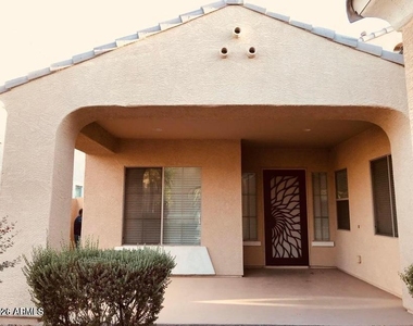 2417 E Iris Drive - Photo Thumbnail 1