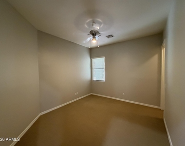 2417 E Iris Drive - Photo Thumbnail 26