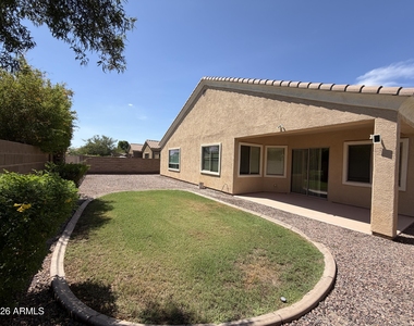 2417 E Iris Drive - Photo Thumbnail 36