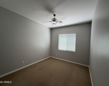 2417 E Iris Drive - Photo Thumbnail 28