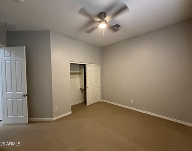 2417 E Iris Drive - Photo Thumbnail 33