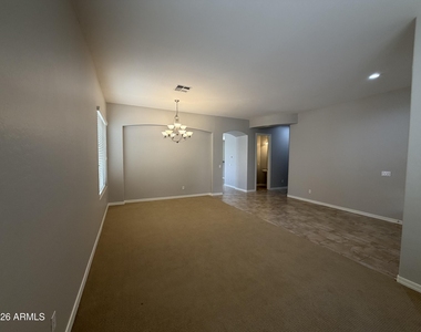 2417 E Iris Drive - Photo Thumbnail 4
