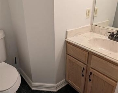 5232 Goodman Drive - Photo Thumbnail 10