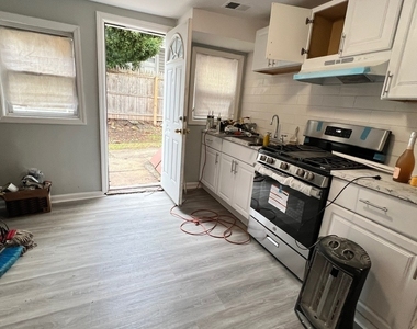 North Burgher Avenue - Photo Thumbnail 1