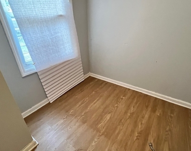 North Burgher Avenue - Photo Thumbnail 5