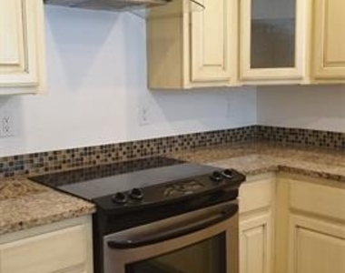 2700 Taft Boulevard - Photo Thumbnail 11