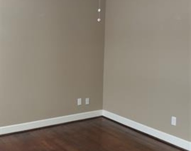2700 Taft Boulevard - Photo Thumbnail 15