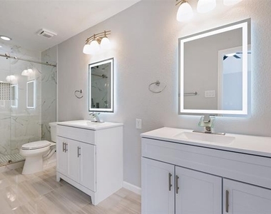 1618 San Francisco Street - Photo Thumbnail 21