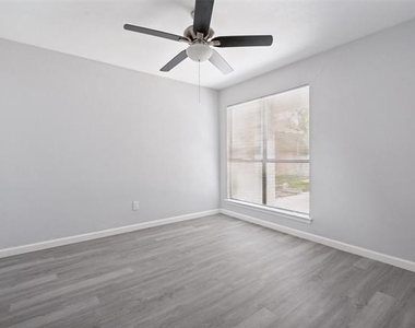 1618 San Francisco Street - Photo Thumbnail 12