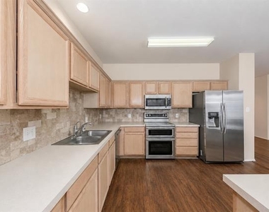 6704 Cambrian Way - Photo Thumbnail 5