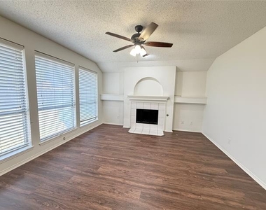 6224 St Leonard Drive - Photo Thumbnail 10