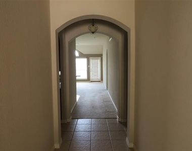 11828 Vienna Apple Road - Photo Thumbnail 11