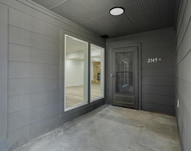 2149 Willow Place - Photo Thumbnail 4