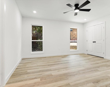 2149 Willow Place - Photo Thumbnail 16