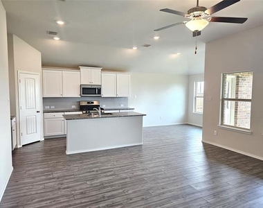 4529 Ashmark Road - Photo Thumbnail 7