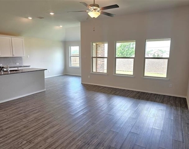 4529 Ashmark Road - Photo Thumbnail 3
