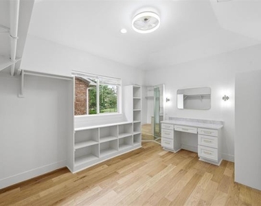2104 Old Mcgarrah Road - Photo Thumbnail 7