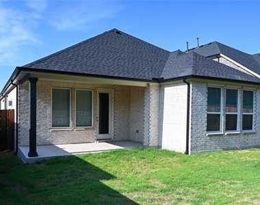 1508 Hamlisch Avenue - Photo Thumbnail 26