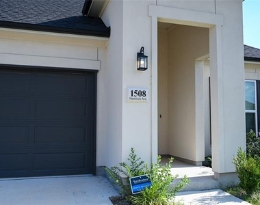 1508 Hamlisch Avenue - Photo Thumbnail 2