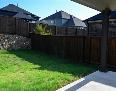 1508 Hamlisch Avenue - Photo Thumbnail 28