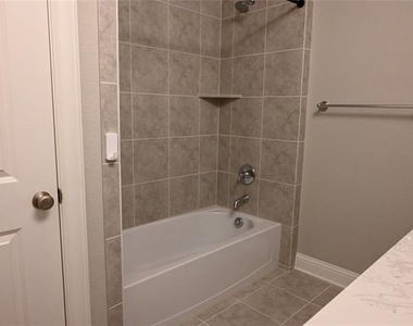 1508 Hamlisch Avenue - Photo Thumbnail 17