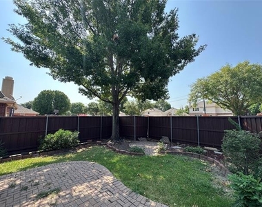 10701 Nashville Drive - Photo Thumbnail 21