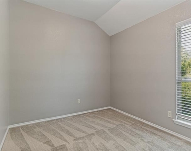 1101 Kaufman Road - Photo Thumbnail 7