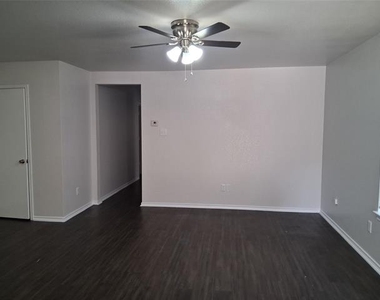 13651 Biggs Street - Photo Thumbnail 18