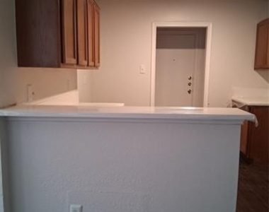 13651 Biggs Street - Photo Thumbnail 25