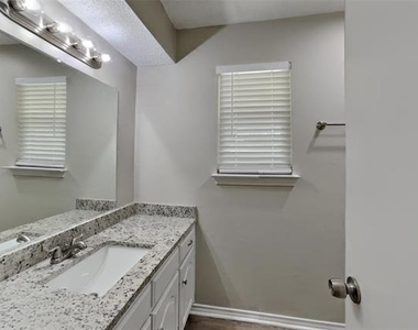 3912 Missouri Street - Photo Thumbnail 15