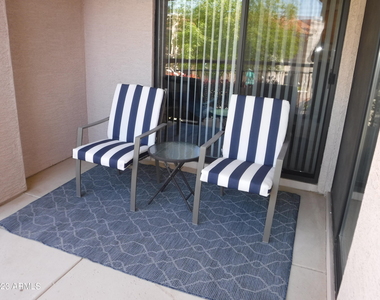 9151 W Greenway Road - Photo Thumbnail 23