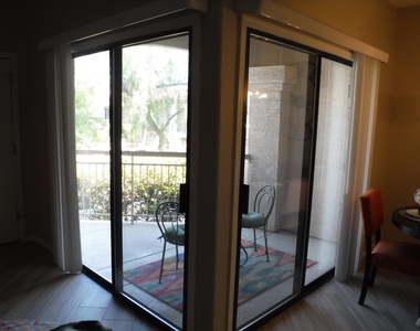 9151 W Greenway Road - Photo Thumbnail 25