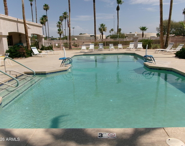 9151 W Greenway Road - Photo Thumbnail 52